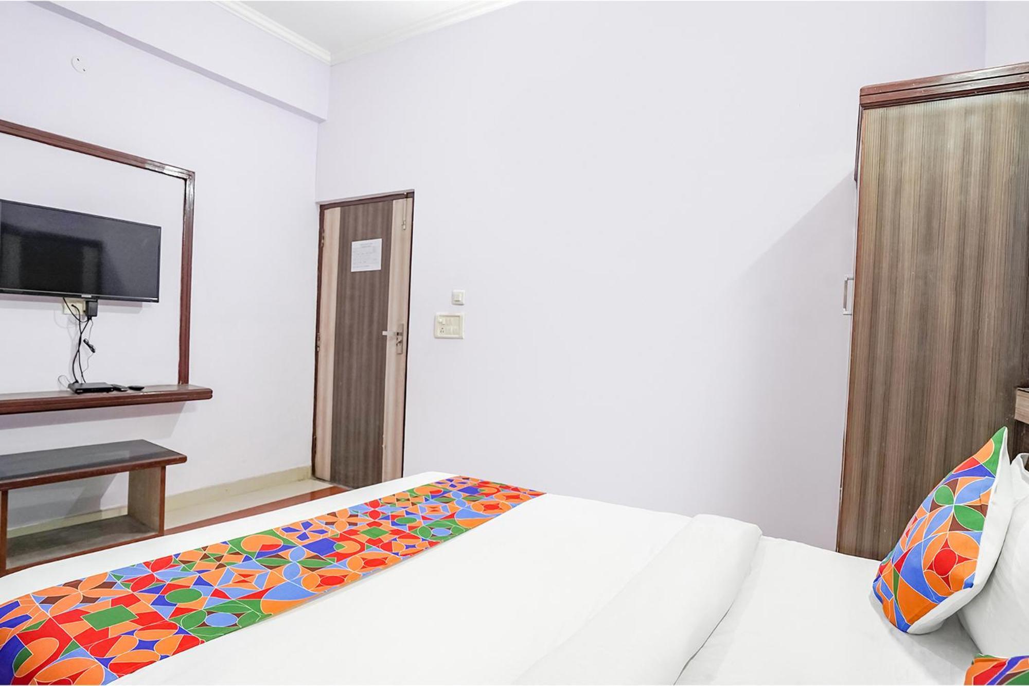 G B Palace Hotel Agra (Uttar Pradesh)